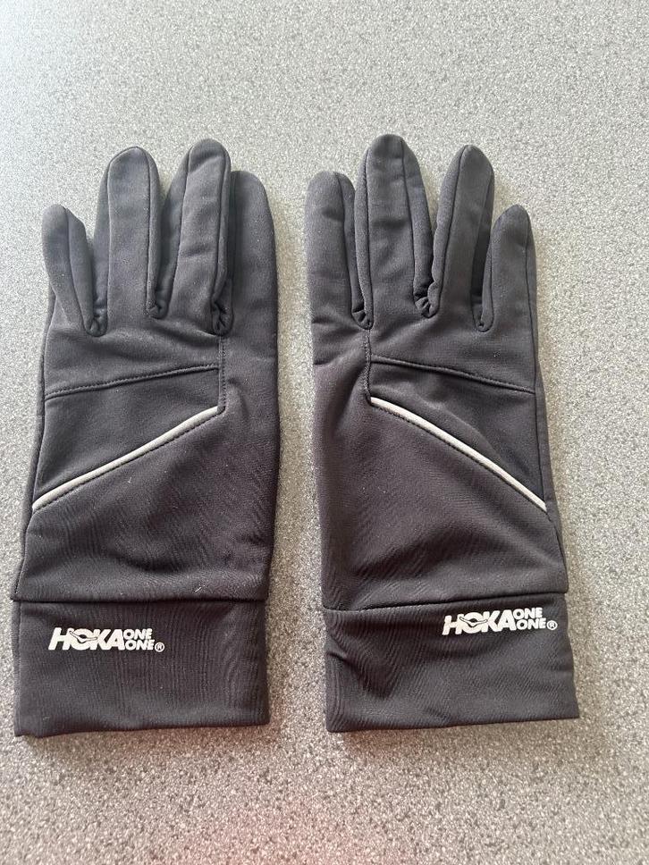 Hoka The Rundown Running Gloves - Black - M/L - NEW !, Kleding | Heren, Mutsen, Sjaals en Handschoenen, Nieuw, Handschoenen, Maat 52/54 (L)