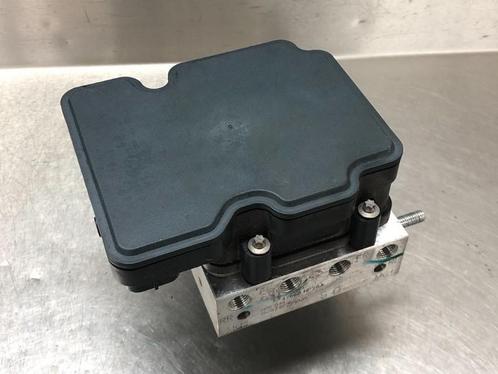 ABS POMP ABS Nissan Qashqai (J11) (01-2013/-) (47660HP20A), Auto-onderdelen, Overige Auto-onderdelen, Nissan, Gebruikt