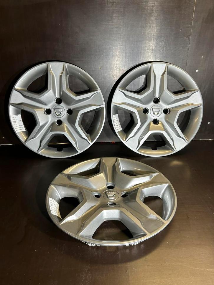 3 originele Dacia Sandero Dokker jogger 16" wieldoppen, Auto diversen, Wieldoppen, Zo goed als nieuw, Ophalen of Verzenden