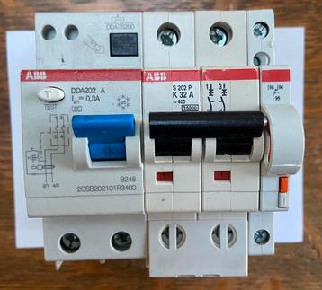 5 stuks 16A  300 mA, 50 stuks Autom differentiële 32A 300mA  beschikbaar voor biedingen