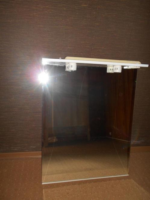 Spiegel met bovenverlichting, Huis en Inrichting, Woonaccessoires | Spiegels, Zo goed als nieuw, 75 tot 100 cm, 100 tot 150 cm