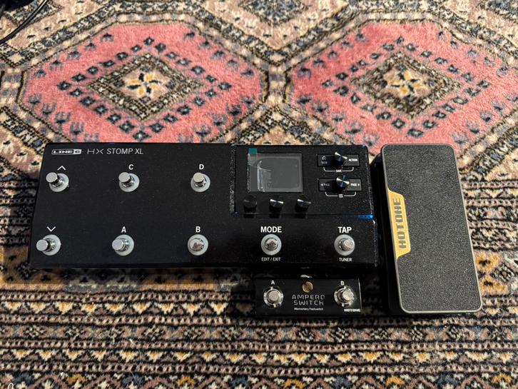 Line 6 HX Stomp XL + extensions + expressiepedaal, Muziek en Instrumenten, Effecten, Zo goed als nieuw, Ophalen of Verzenden