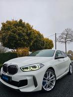 BMW M135I XDRIVE 306PK-PERFORMANCE/LED-NAVI-PDC-LEDER-CRUIS, Auto's, Automaat, 1998 cc, 1 Reeks, 4 cilinders