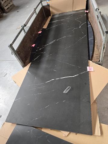 Tafelblad Felix Nero Marquina · keramiek 240x90 beschikbaar voor biedingen