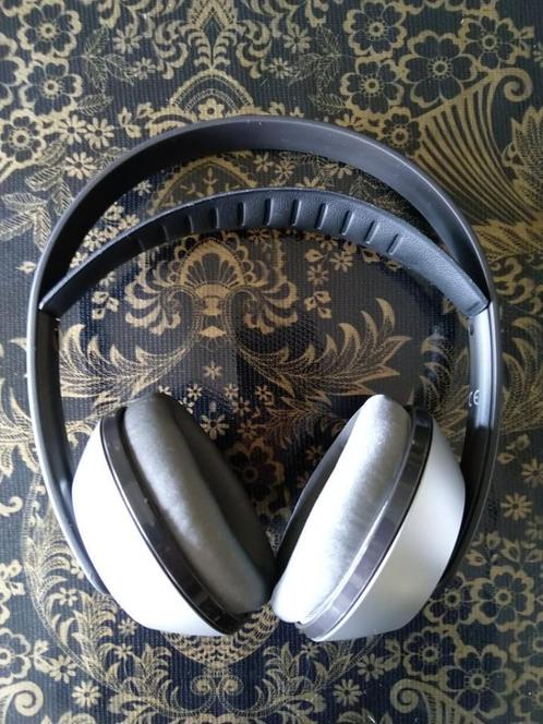 Draadloze hifi-hoofdtelefoon SBCHC8440/00 Philips, Audio, Tv en Foto, Hoofdtelefoons, Zo goed als nieuw, Over oor (circumaural)