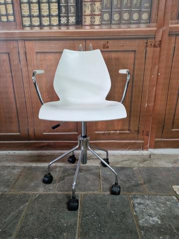 Kartell bureau stoel  beschikbaar voor biedingen