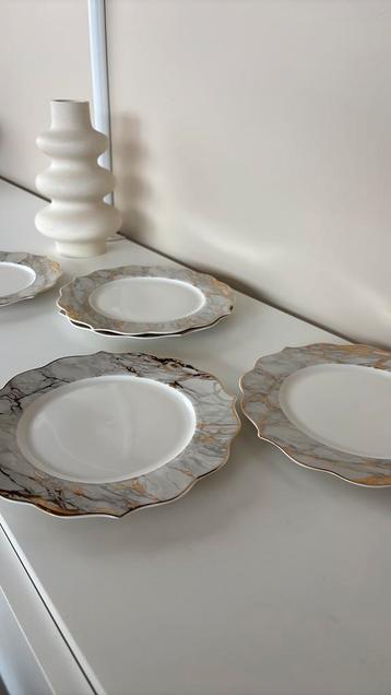Lot de 6 petites assiettes plates beschikbaar voor biedingen