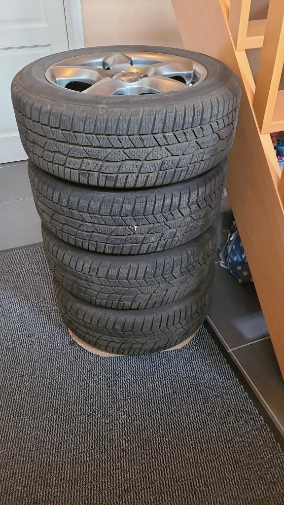 Winterbanden met aluvelgen, Auto-onderdelen, Banden en Velgen, Band(en), Winterbanden, 16 inch, 205 mm, Personenwagen, Gebruikt