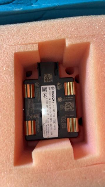 Originele Mercedes-Benz Radarsensor (A 000 905 89 13 64) beschikbaar voor biedingen