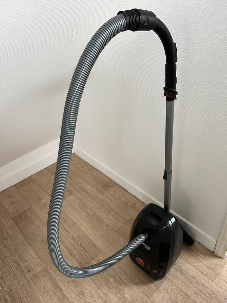 Rowenta Green Force MAX 900W, Electroménager, Aspirateurs, Comme neuf, Aspirateur, Moins de 1 200 watts, Réservoir, Enlèvement