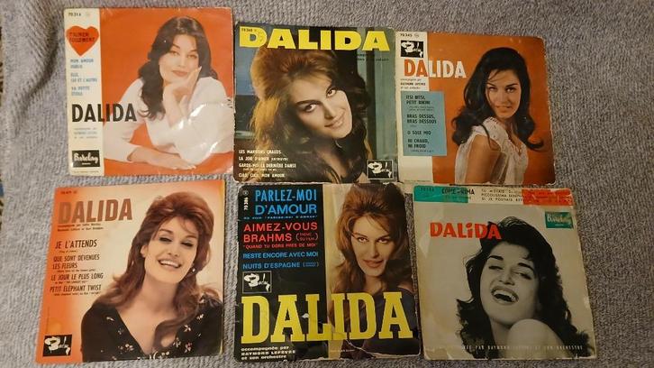 vinyle 45T 4 piste dalida, CD & DVD, Vinyles Singles, Utilisé, Maxi single, Latino et Salsa, Enlèvement ou Envoi