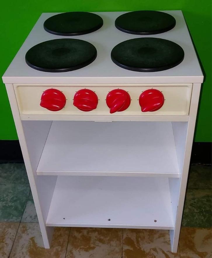 Speelgoed: houten keukentje met oventje (NIEUWSTAAT), Kinderen en Baby's, Speelgoed | Speelkeukens, Nieuw, Speelkeuken, Hout, Ophalen