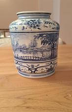 Delft 13 stuks: vazen, schalen, klok, weegschaal, Antiek en Kunst, Ophalen