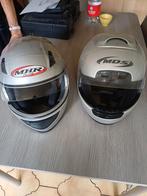 2 motorhelmen, Ophalen, M