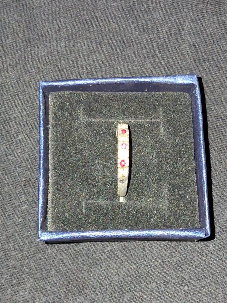 bague, Handtassen en Accessoires, Ringen, Gebruikt, Rood, Overige materialen, Ophalen of Verzenden