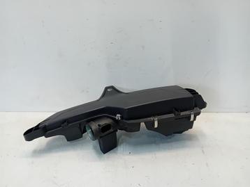 LUCHTFILTERHUIS BMW 1 serie (F20) (10737810) beschikbaar voor biedingen