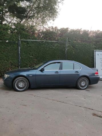 Bmw 7 voor handelaar of export, rijd goed, motor perfect beschikbaar voor biedingen