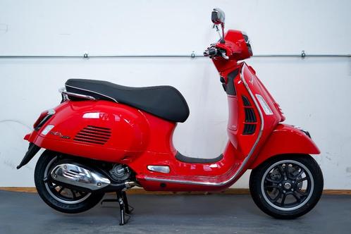 VESPA GTS SUPER 300, Motoren, Motoren | Piaggio, Bedrijf, Scooter, 12 t/m 35 kW, 1 cilinder, Ophalen