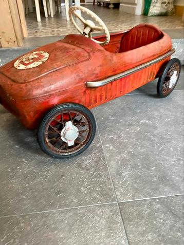 Voiture à pédales Morellet Guèrineau 