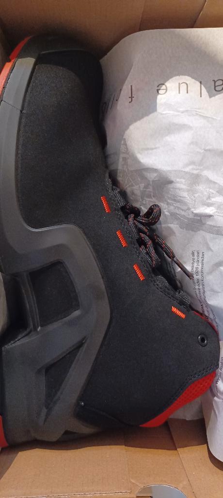 UVEX safety shoes maat 46 S3L X-TENTED support, Doe-het-zelf en Bouw, Veiligheidskleding, Nieuw, Ophalen of Verzenden