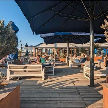 Professionele Horeca Parasolset – Eden Garden “Big Friend” beschikbaar voor biedingen