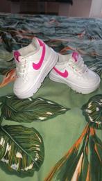 Nike aire force roze, Kinderen en Baby's, Ophalen