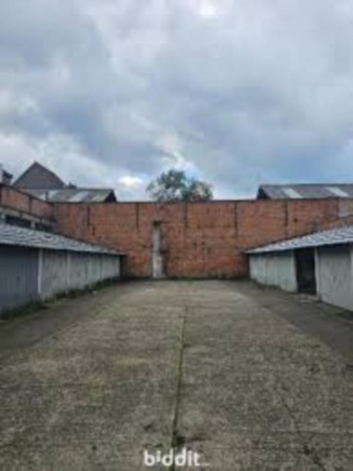 Ruime garage te huur met extra opslagruimte (Rabot), Immo, Garages en Parkeerplaatsen, Gent