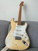 Fender stratocaster vintage 1976, Muziek en Instrumenten, Ophalen, Zo goed als nieuw, Fender