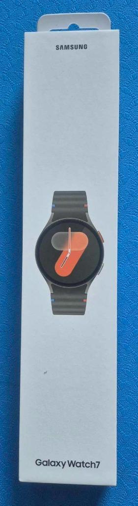 Brand New Samsung Galaxy Watch 7 with Sealed and Unopened Bo beschikbaar voor biedingen