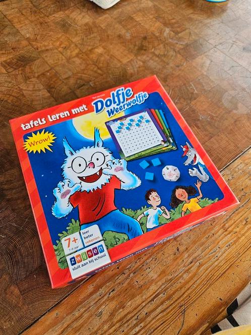 Gezelschapsspel: "Tafels leren met Dolfje Weerwolfje", Hobby en Vrije tijd, Gezelschapsspellen | Kaartspellen, Zo goed als nieuw