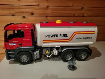 Bruder tankwagen - met slang en extra rol beschikbaar voor biedingen