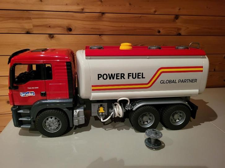 Bruder tankwagen - met slang en extra rol, Kinderen en Baby's, Speelgoed |Speelgoedvoertuigen, Zo goed als nieuw, Ophalen