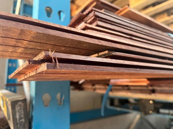 Nieuwe hardhouten klikplanken Padouk 15mm dik, Jardin & Terrasse, Poteaux, Poutres & Planches, Neuf, Planches, Enlèvement