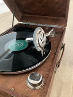 Vintage opwindbare platenspeler, Ophalen, Gebruikt, Platenspeler