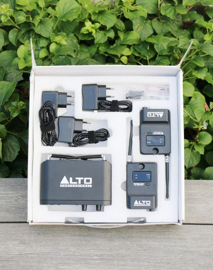 Alto Stealth Wireless (Draadloze XLR verbinding), Audio, Tv en Foto, Luidsprekerboxen, Zo goed als nieuw, Front, Rear of Stereo speakers