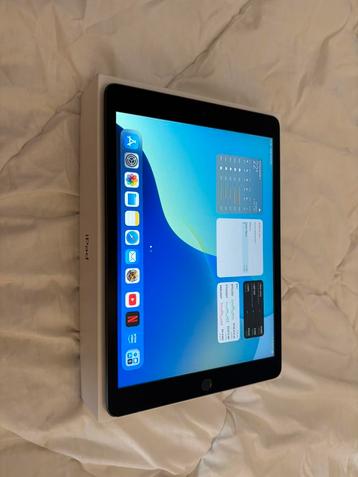 iPad (2021) 9e génération 64gb + Apple Pencil + Clavier, Apple iPad, 10 pouces, Enlèvement, Utilisé