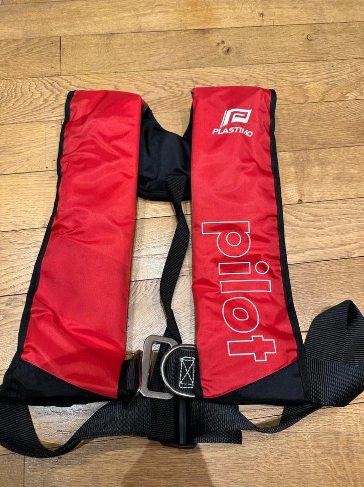 Gilet de sauvetage automatique Plastimo Pilot, Watersport en Boten, Bootonderdelen, Zo goed als nieuw, Ophalen