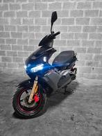 Neco GPX 50cc klasse A 4 takt 2019 FULL LED! - 2.455 km!, Fietsen en Brommers, NECO, Klasse A (25 km/u), Ophalen of Verzenden