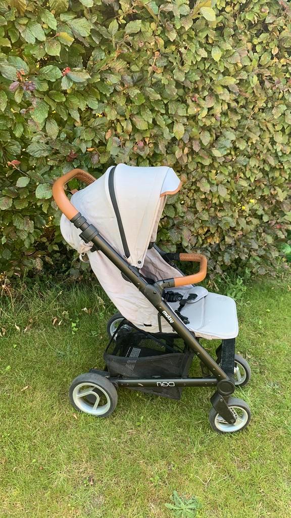 Buggy Mutsy Nexo 1 tot 6 jaar, Enfants & Bébés, Buggys, Utilisé, Autres marques, Dossier réglable, Ombrelle, Enlèvement