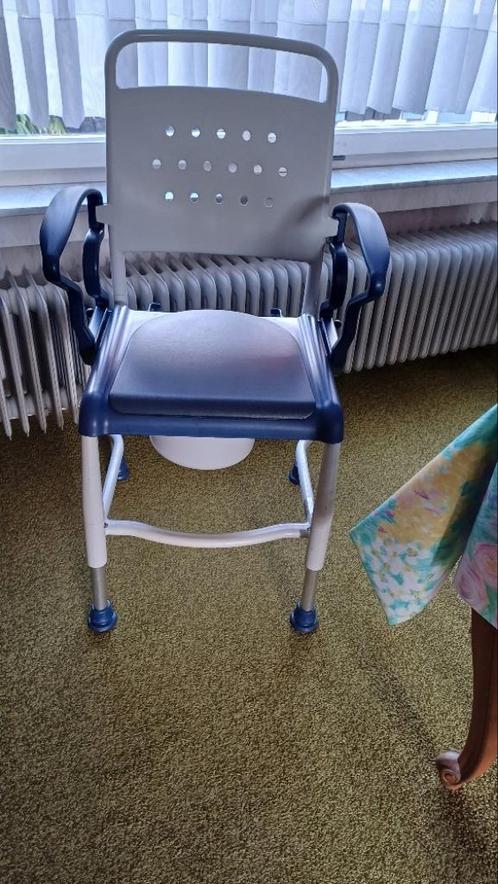 Medische toiletstoel REBOTEC -  Köln in heel goede staat, Diversen, Verpleegmiddelen, Zo goed als nieuw, Ophalen