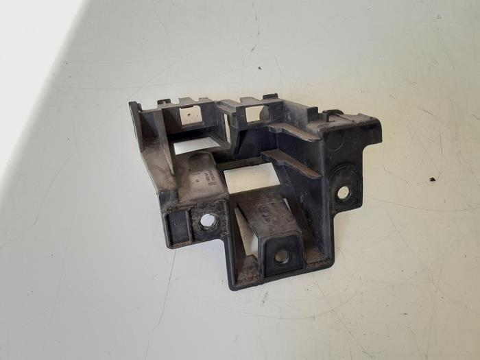 Support pare-chocs arrière gauche d'un Volkswagen Jetta, Autos : Pièces & Accessoires, Carrosserie & Tôlerie, Volkswagen, Utilisé