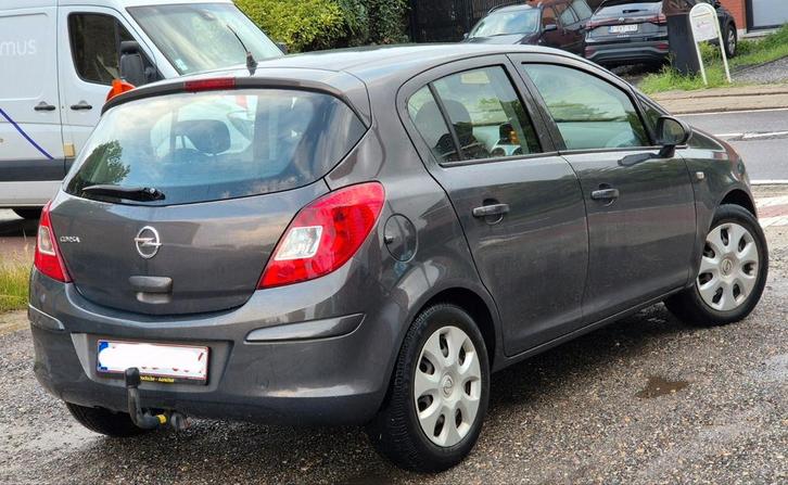 Opel corsa 12benz 49.000km 1prop clima 3400€, Autos, Opel, Particulier, Corsa, Essence, Euro 5, Berline, 5 portes, Boîte manuelle