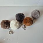 Set van 5 sleutelhangers met kwastjes in verschillende kleur, Verzamelen, Verzenden, Nieuw, Knuffel of Figuurtje