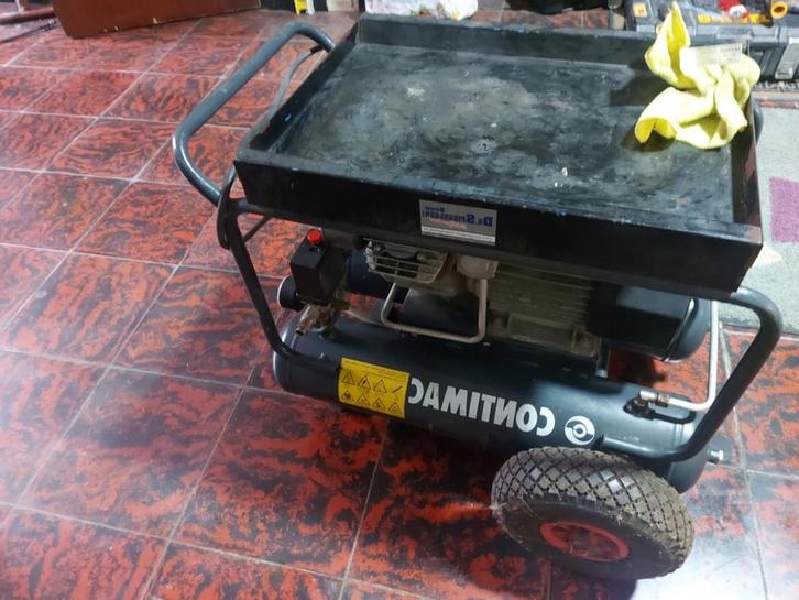 Conitinac 400l, Hobby en Vrije tijd, Modelbouw | Radiografisch | Auto's, Zo goed als nieuw, Ophalen