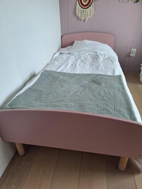 Roze bed, Kinderen en Baby's, Kinderkamer | Bedden, Gebruikt, 180 cm of meer, 85 tot 100 cm, Lattenbodem, Ophalen