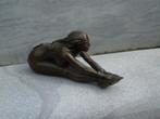 statue femme nue attachée et bandé en bronze signé ., Antiquités & Art, Bronze, Enlèvement ou Envoi