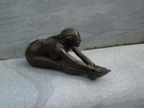 statue femme nue attachée et bandé en bronze signé ., Antiquités & Art, Antiquités | Bronze & Cuivre, Bronze, Enlèvement ou Envoi