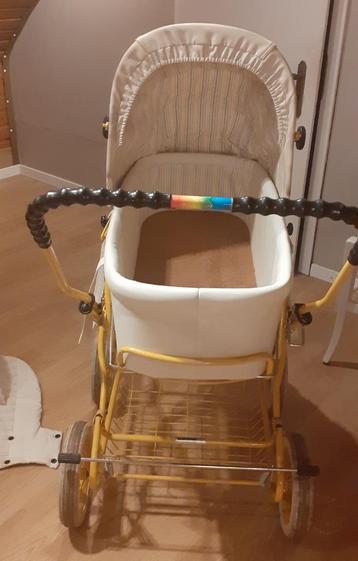 Retro kinderkoets teutonia beschikbaar voor biedingen