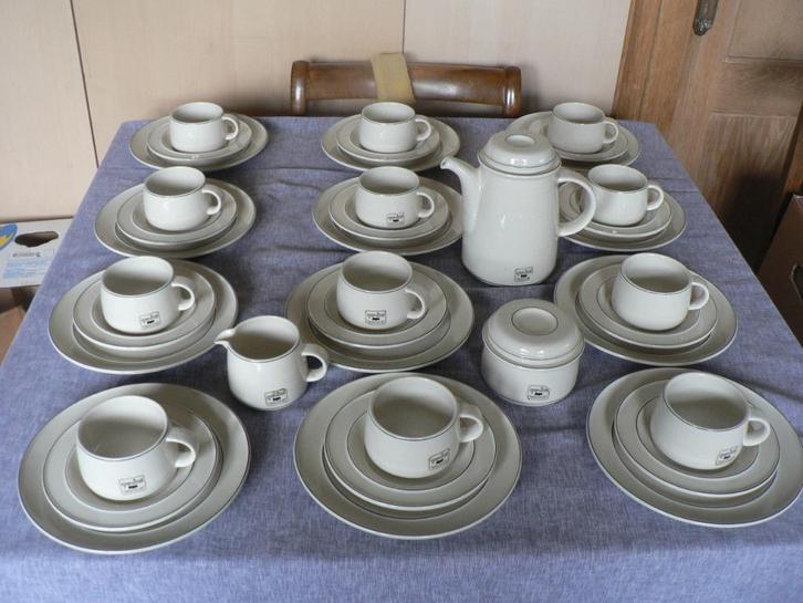 retro servies FRANCO POZZI "GRESLINE" Vintage Ca 1960, Verzamelen, Retro, Huis en Inrichting, Ophalen