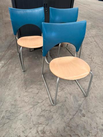 Chaise Octa Addform lot beschikbaar voor biedingen